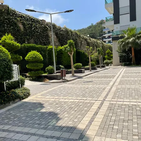 Modern Flat By Mediterranean * ألانيا